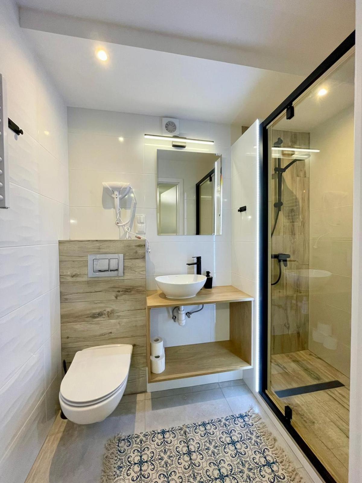 Hotel Bialy Port Rajgród Zewnętrze zdjęcie